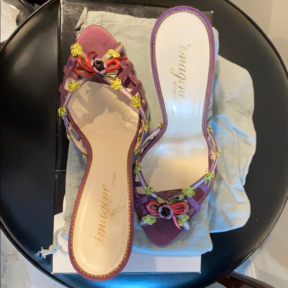 Imagine by Vince Camino Slide. 4” heel.